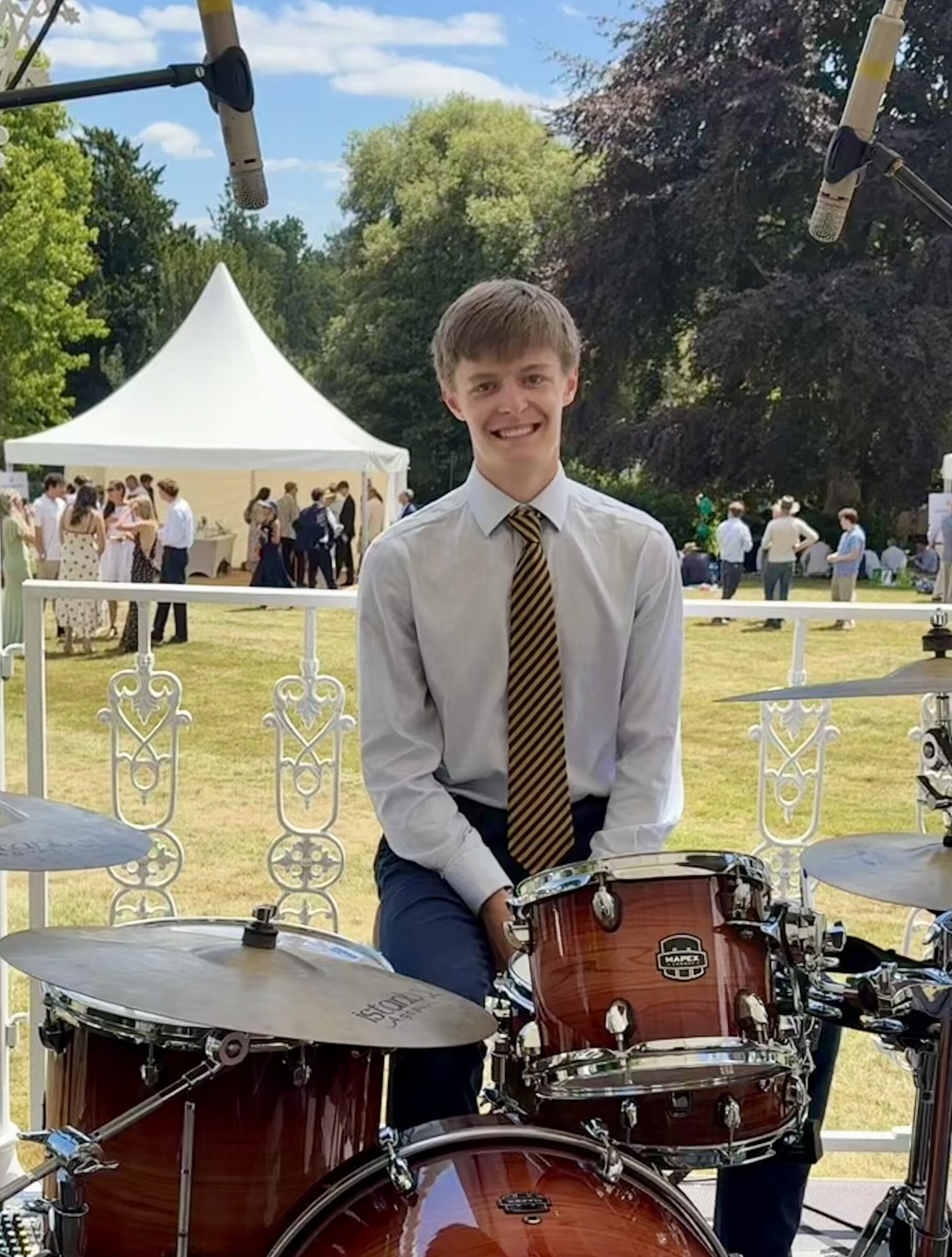 Archie Macfarlane at a live gig
